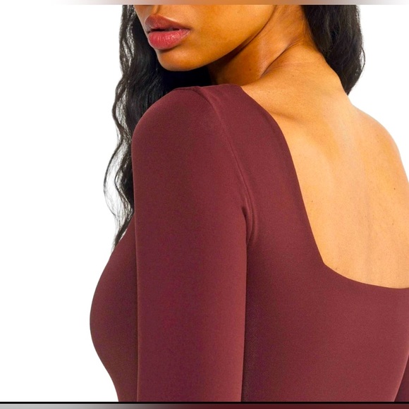 Aritzia Babaton Contour Sumac Burgundy Long Sleeve Square neck Mini Dress Size L - Picture 11 of 16